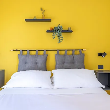 Guest house Croma - *