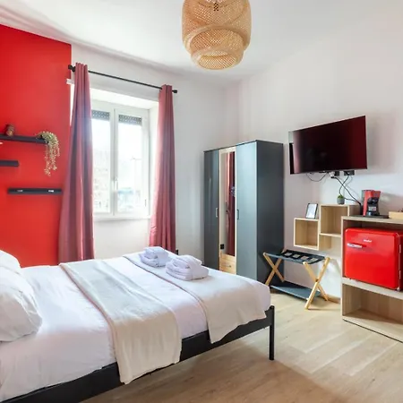 Croma -